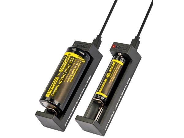 XTAR MC1 - Universal Charger for 3.7 V Polymer Lithium Batteries