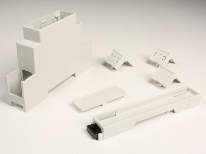 Camdenboss - Boîtier sur Rail DIN DIN 6 Connexions 58 x 90 x 17,5 mm - CNMB/1/KIT