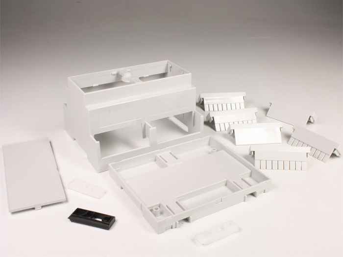 Camdenboss - Boîtier sur Rail DIN DIN 36 Connexions 58 x 90 x 106 mm - CNMB/6/KIT