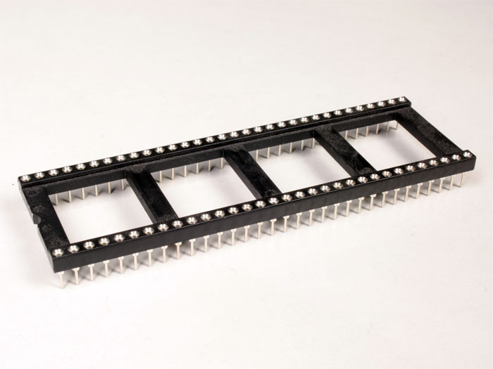DIL Socket Integrated Circuit - 64 Pins - Wide - Turned Pin - 18.905/40