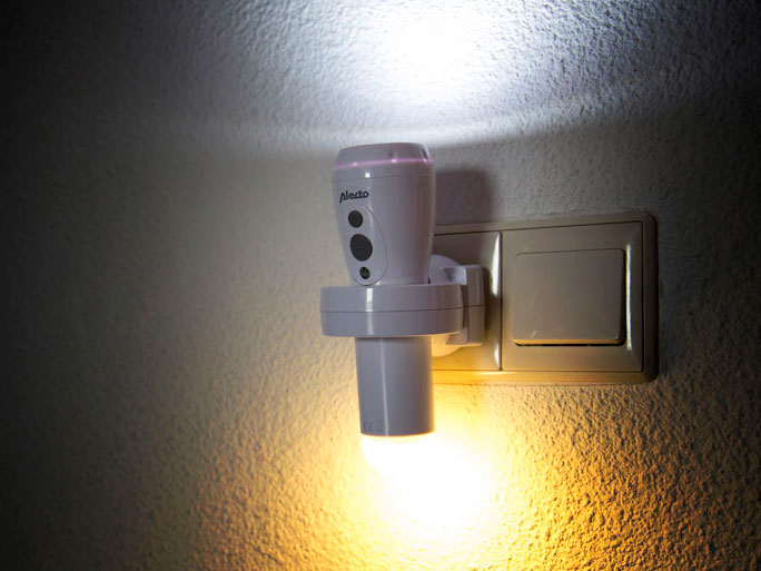 Alecto ATL-110 - Rechargeable Induction Flashlight