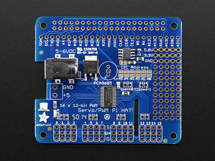 Adafruit 2327 - Driver 16 Canais PWM / Servo HAT para Raspberry Pi