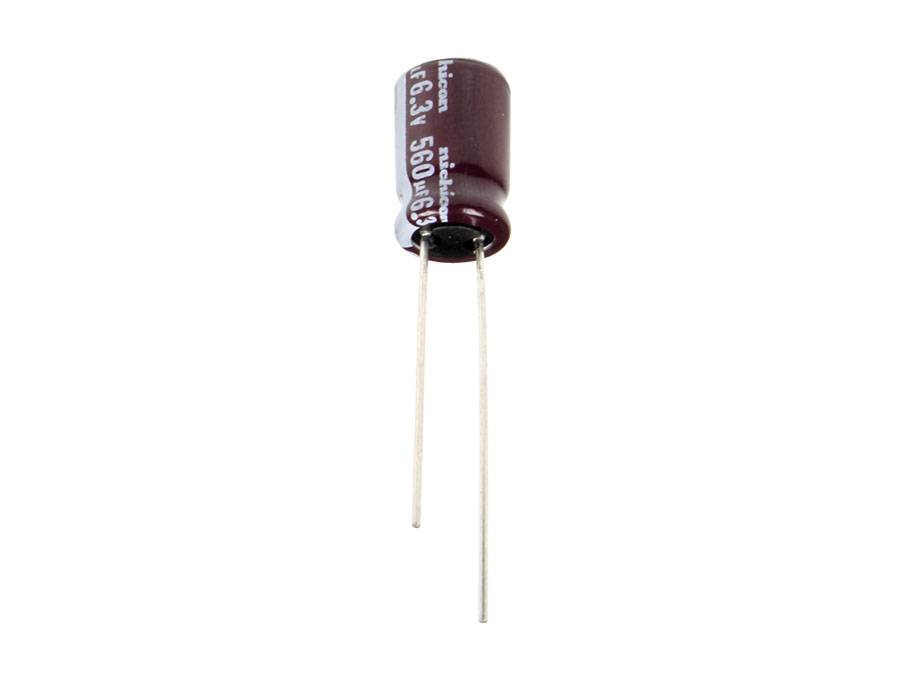 NICHICON - Condensador Electrolítico Radial 560 µF - 6,3 V - 105ºC - R-3,5 - UPW0J561MPD