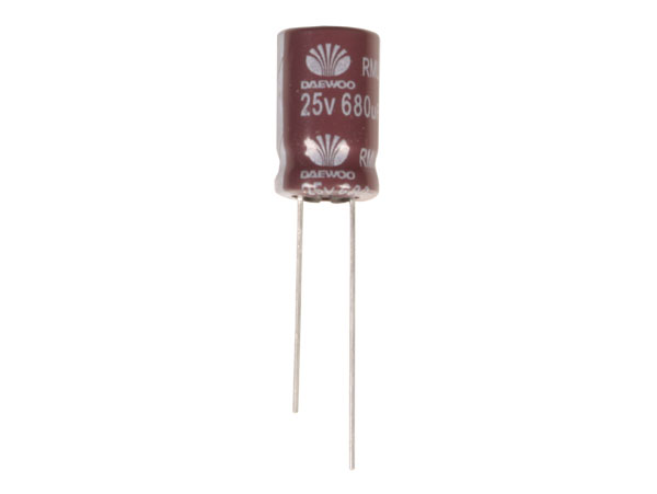 Panasonic - Condensador Electrolítico Radial 680 µF - 25 V - 105°C