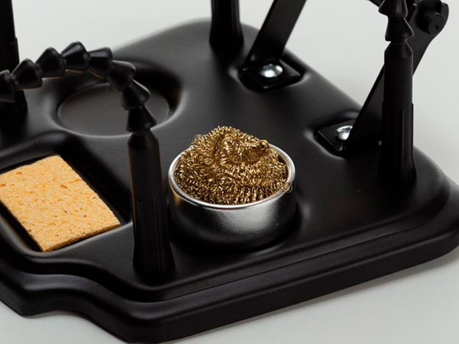 Velleman - Third hand with 4 arms, stand and soldering iron cleaner - VTHH7