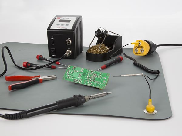 Prise de Terre pour matériel Antistatique - AS18