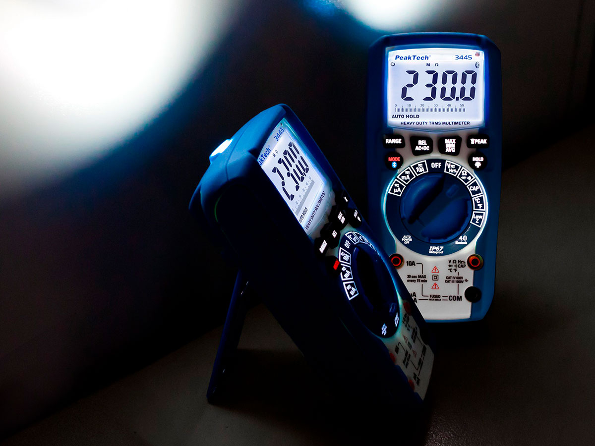 PeakTech P 3443 - Multímetro Digital - 1000 Vca/Vcc - 6000 Cuentas - IP67 - Botones de Función Iluminados