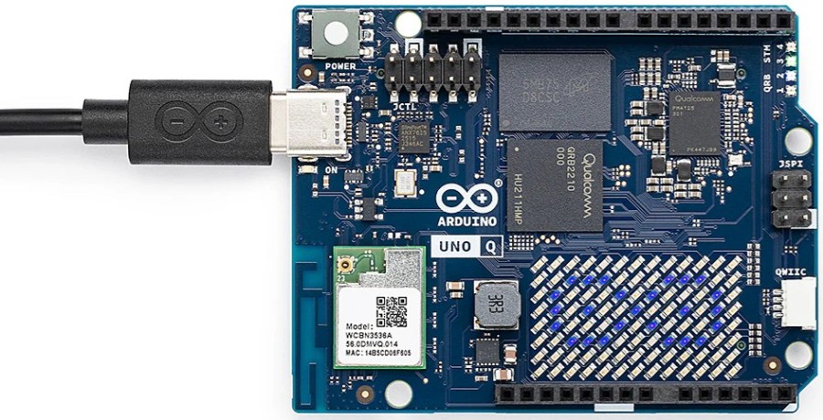 Arduino UNO Q - Microcontroller board based on the Qualcomm Dragonwing QRB2210 - ABX00162