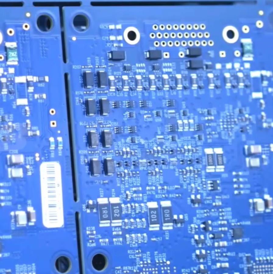 JLC - Fabrication Conceptions - Gestion Achats - Inclut Matériel jusqu'à 65 €/PCB (71 x 85 mm) - 25 PCB