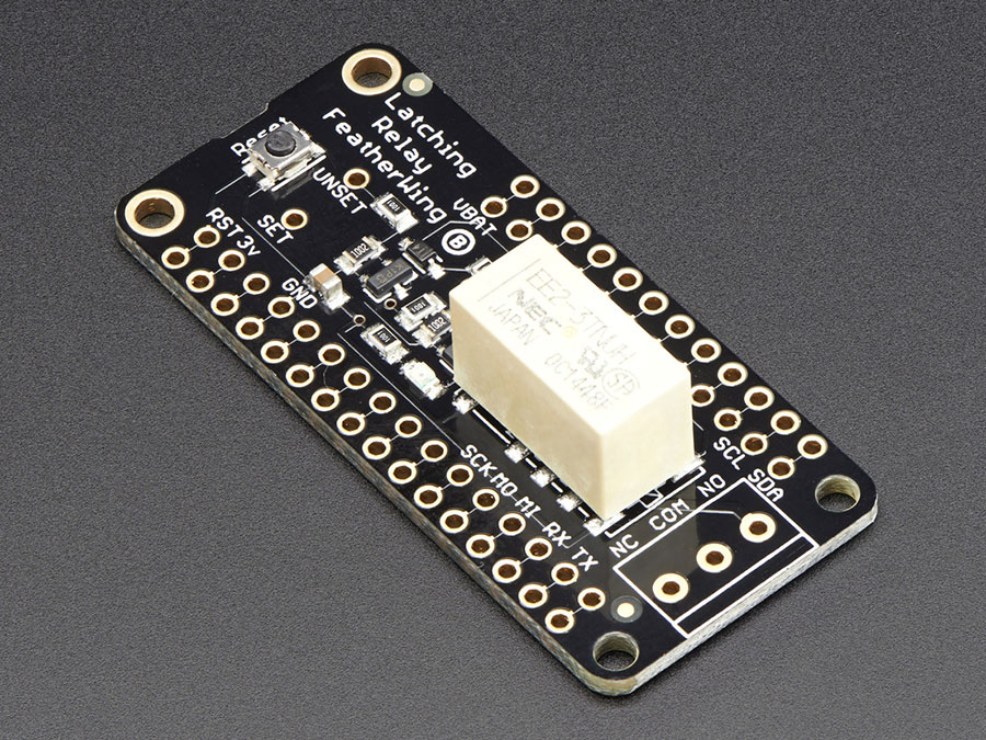 Adafruit Latching Mini Relay FeatherWing - Relé 2A - 2923