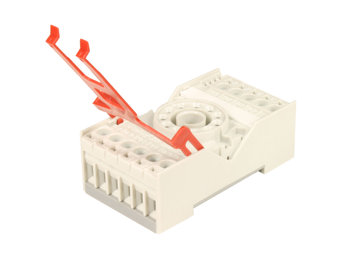 TE Connectivity MT78740 - Relay Base 3 Circuits - 8-1393163-3