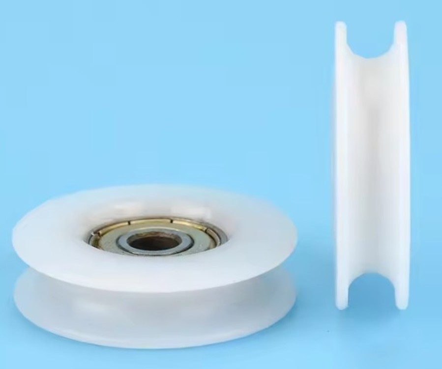 Roue en nylon en U avec roulement - 35,5 x 9 x 6 mm