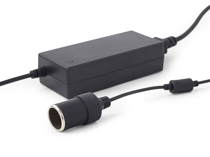 Alimentador Saída isqueiro de Carro - 12 V - 5 A