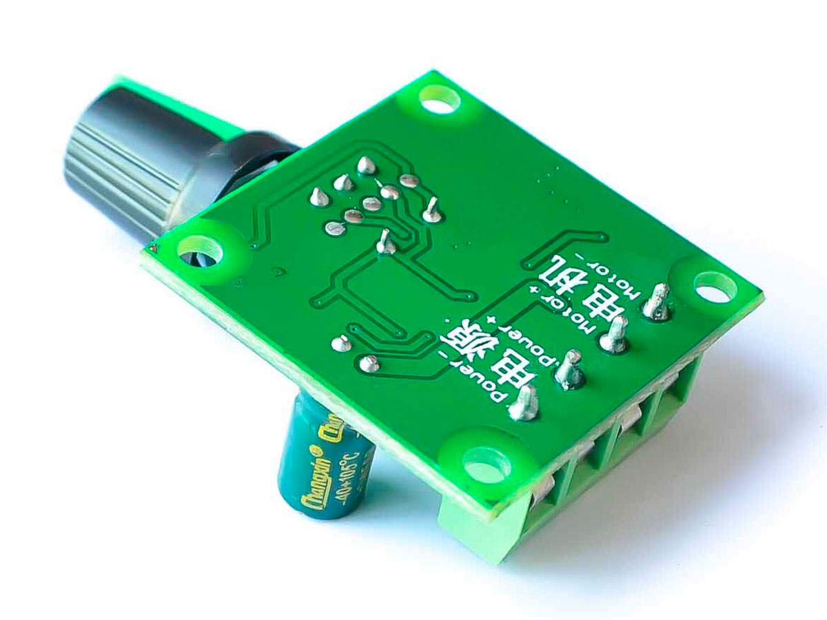 Regulador 1,8 .. 15 V Corriente Contínua y 2 A para Control de Velocidad de Motores