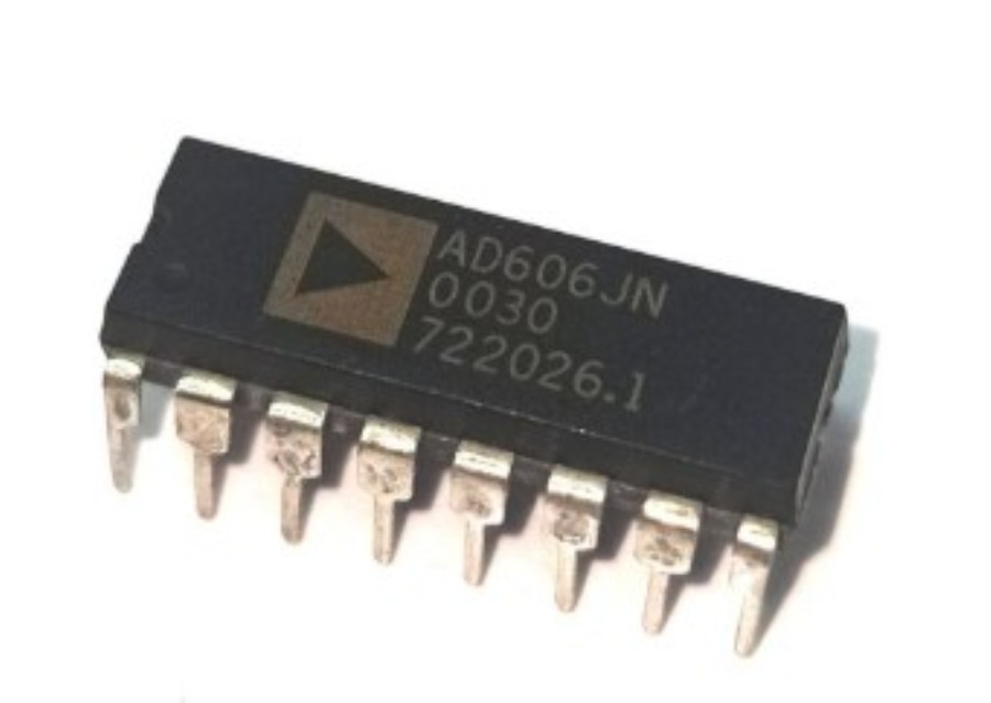 Analog Devices AD606JN - Amplificador logarítmico desmodulador de 50 MHz y 80 dB con limitación de salida - 2 Unidades - AD606JNZ