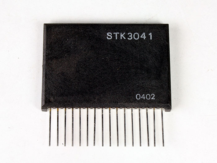 STK3041 - Amplificador de Potência Estéreo 30 W