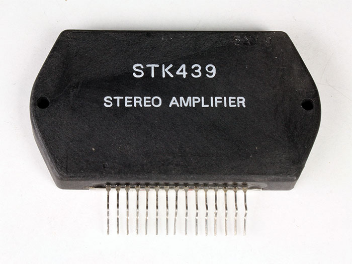 STK439 - Amplificateur de Puissance Stéréo 15 W