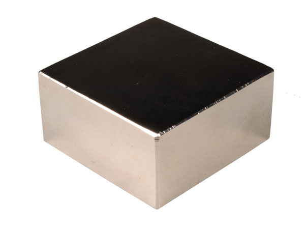 We expanded our assortment of magnets with powerful neodymium magnets for various applications 
